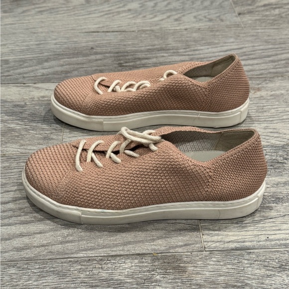 Nisolo pink Go-To Eco Knit Sneaker - Picture 4 of 10